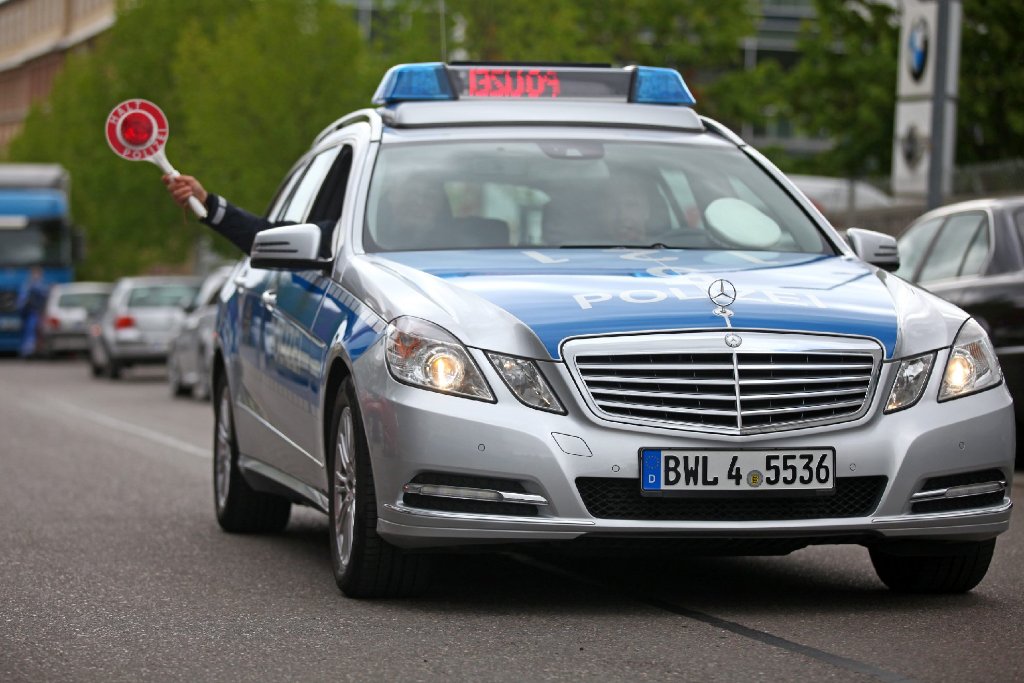 Die Streifenwagen der Stuttgarter Polizei yelpen jetzt.