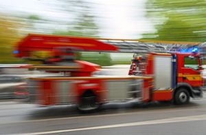 Zwei Verletzte in Offenburg: Küchenbrand ruft Feuerwehr auf den Plan