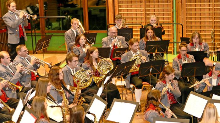 Konzert in Bad Dürrheim: Öfinger Musiker zeigen ihre Vielseitigkeit