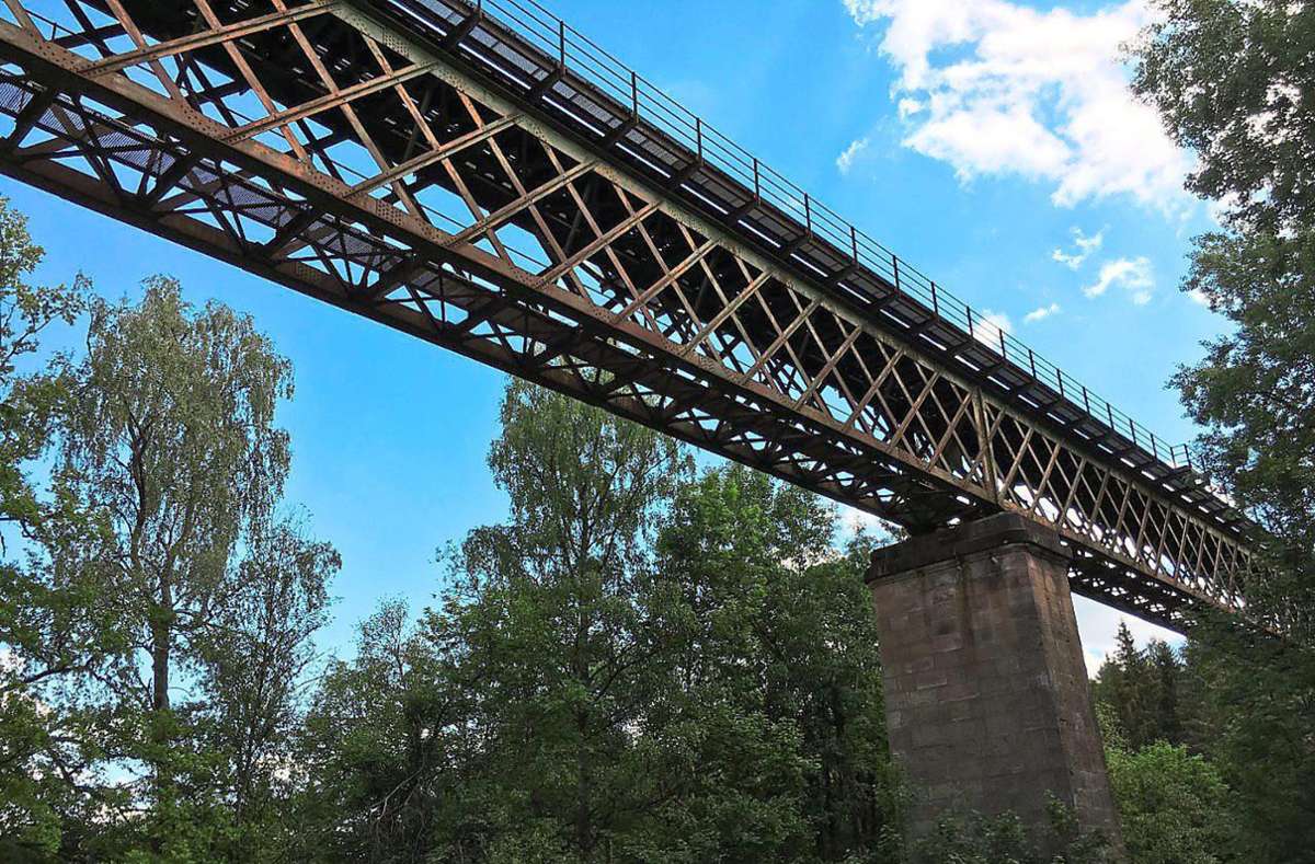 Bauhistorisches Kleinod: Das Lauterbad-Viadukt soll weitestgehend im Originalzustand erhalten bleiben. Foto: Schwark