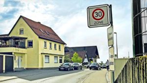 Straße auf dem Lindenhof von Heckler & Koch Mitarbeitern zugeparkt? 