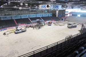 In der Schwenninger Helios-Arena können die Umbauarbeiten  ohne Zeitdruck abgeschlossen werden – erst ab November geht es hier wieder um DEL-Punkte. Foto: Michael Pohl
