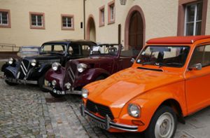 Bei den Citroën-Oldtimern gerieten die Besucher ins Schwärmen. Foto: Dorn