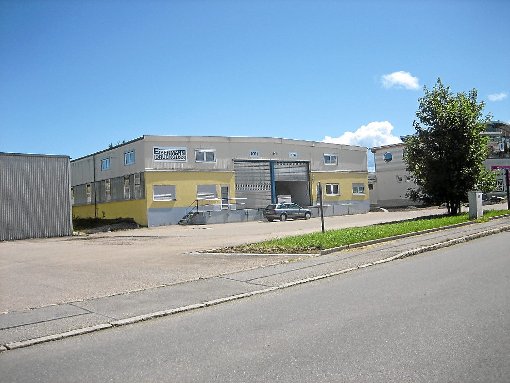 Am 16. August zieht die CNC-Produktion in die Halle an der Max-Planck-Straße ein.  Foto: Bäckermann Foto: Schwarzwälder-Bote