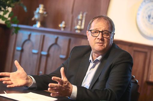 Oberbürgermeister Jürgen Roth hat noch viel vor und ist sich bewusst, dass die Verwaltung Mühe hat, bei seinem Tempo Schritt zu halten. Foto: Eich