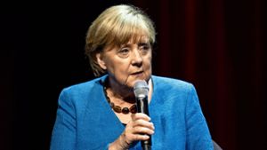 Angela Merkel  verteidigt  ihr Erbe