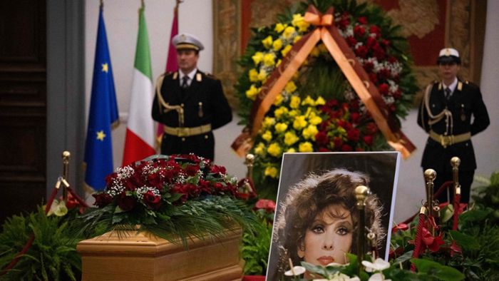 Emotionale Trauerfeier für die Schauspielerin in Rom