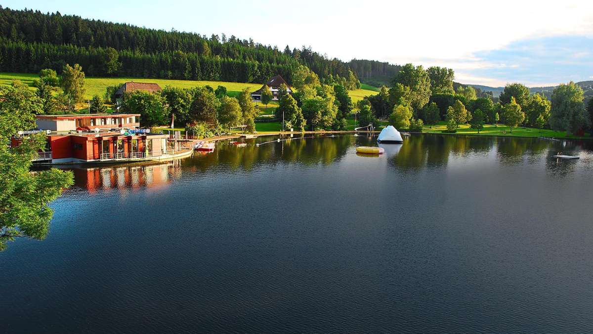 Diese Badeseen laden ein: An einem See im Schwarzwald-Baar-Kreis darf keiner baden