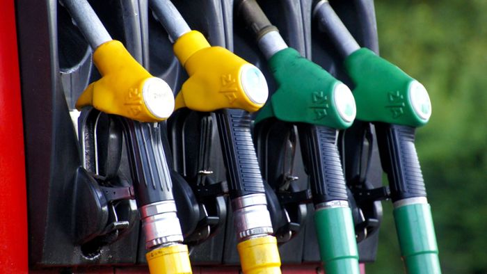Diesel- und Benzinpreise stoßen Fahrern sauer auf