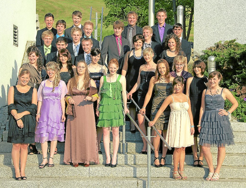 Alle 28 Schüler des Abiturjahrgangs am Gymnasium Meßstetten haben das Abitur bestanden. Foto: Schwarzwälder-Bote
