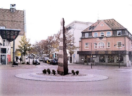 Das erste Kreisel-Kunstwerk: Diese Pyramide von Jürgen Knubben wird im Juni inmitten des Kreisverkehrs installiert.   Foto:  Stadthalle