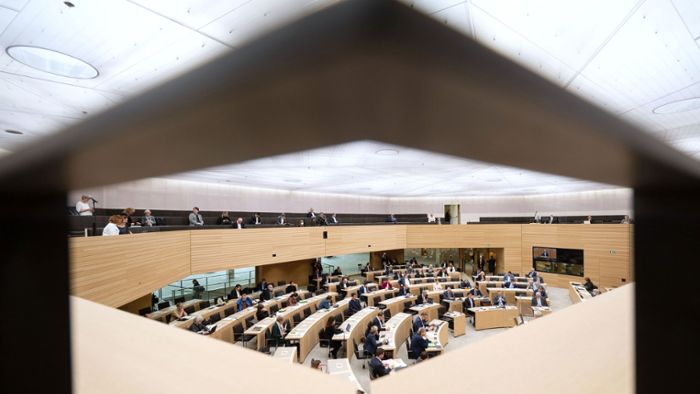 Geeinter Protest im Landtag gegen Nachrücker der AfD