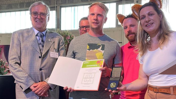 Gärtnerei Müller aus Villingendorf erhält Ehrenpreis für Fuchsien