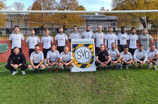 Die erste Fußballmannschaft des SpVgg Oberndorf auf einem Bild – aufgenommen im Sommer 2020. Foto: Vurusic
