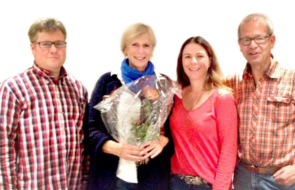 Kathi Werner (Zweite von links) wird  vom neuen Vorstand   mit Andreas Scheuble (links), Katharina Klink und Bernhard Eisele   als Kreisvorsitzende  verabschiedet.  Foto: Demhold Foto: Schwarzwälder-Bote