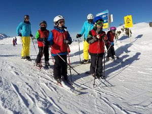 Die Durse des Skiclubs  Schiltach am Sonnenkopf/Österreich waren ein großer Erfolg. Die Kinder lernten schnell und erlebten einen einzigartigen Tag in den Alpen. Foto: Skiclub Foto: Schwarzwälder-Bote