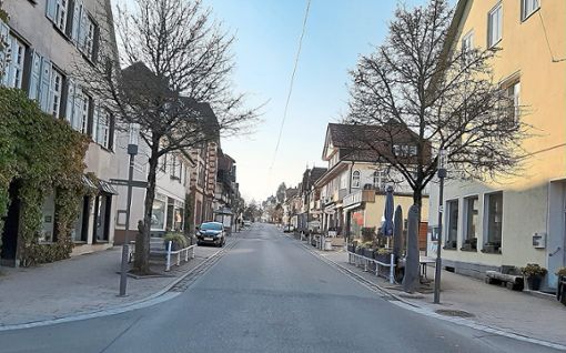 Die Friedrichstraße, normalerweise die Haupteinkaufsstraße im Kernort, ist leer.  Foto: Molicki Foto: Schwarzwälder Bote