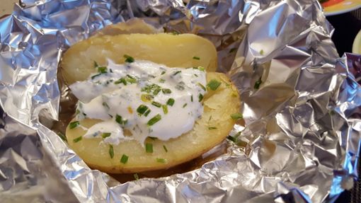 Kartoffeln sind gesund - nicht jedoch, wenn sie in Aluminium gegart wurden. Alufolie darf laut Verbraucherzentrale nicht erhitzt werden. Foto: Rita/Pixabay