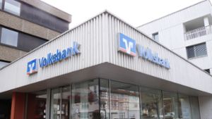 Wird die Volksbankfiliale in Alpirsbach bald nachts abgeschlossen?