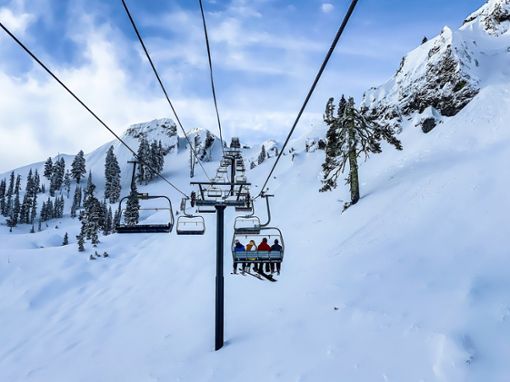 Im zweiten Corona-Winter soll Wintersport möglich sein - sofern man sich an ein paar Regeln hält. Foto: Derewecki/Pixabay