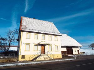 Seit 2012 steht das ehemalige Gasthaus Zum weißen Kreuz leer. Foto: Schnurr